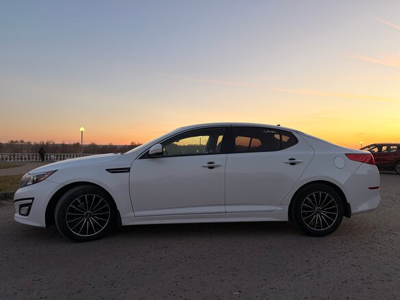 2015 Kia Optima III Рестайлинг, белый, 1250000 рублей - вид 5