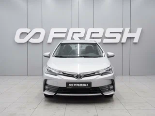 2018 Toyota Corolla XI (E160, E170, E180) Рестайлинг 1, серебристый, 1670000 рублей, вид 3