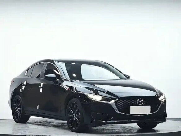 2023 Mazda 3 IV (BP), чёрный - вид 2