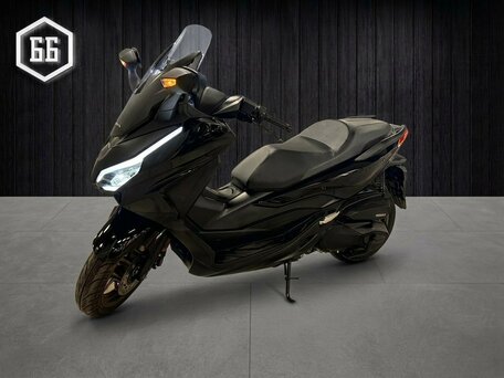 2026 Honda Forza, чёрный, 950000 рублей, вид 3
