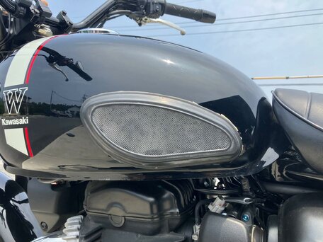 2022 Kawasaki W 800, чёрный, 799000 рублей, вид 4