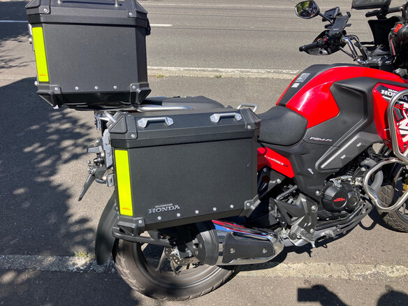 2025 Honda CB 190X (Wuyang), красный, 198000 рублей - вид 4