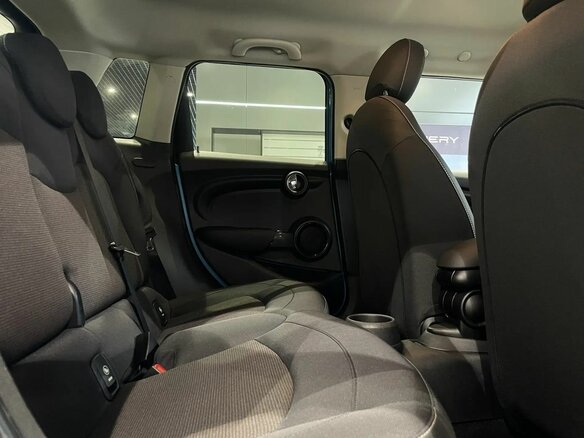 2016 Mini Hatch Cooper III (F55/F56), голубой, 1450000 рублей - вид 11