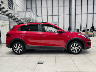 2020 Kia Rio X-Line IV, красный, 1750000 рублей, вид 4