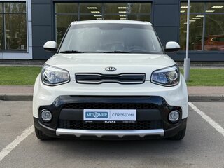 2017 Kia Soul II Рестайлинг, белый, 1710000 рублей, вид 2