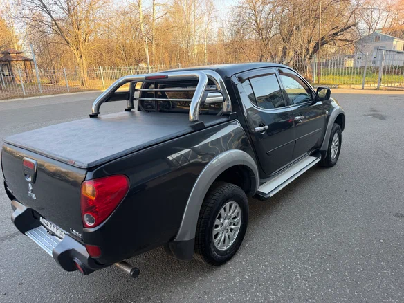 2012 Mitsubishi L200 IV, чёрный, 1420000 рублей - вид 2