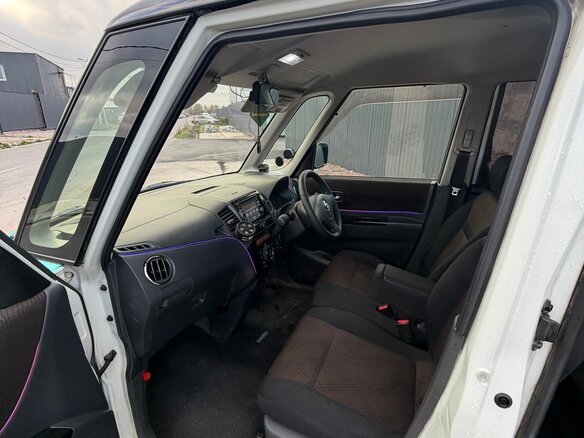 2011 Nissan Roox I, белый - вид 17