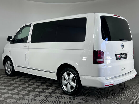 2013 Volkswagen Multivan T5 Рестайлинг, белый, 2390000 рублей - вид 12