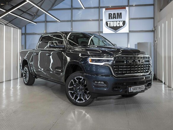 2026 Ram 1500 Crew Cab V Рестайлинг, синий, 9590000 рублей
