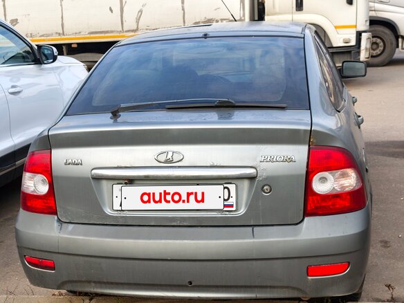 2011 Lada (ВАЗ) Priora I, серый, 400000 рублей - вид 4