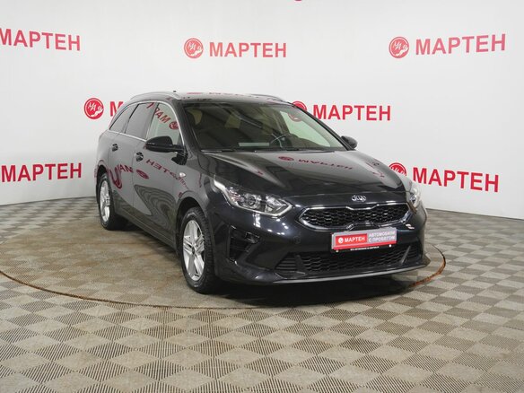 2021 Kia Ceed III, чёрный, 2031000 рублей - вид 3