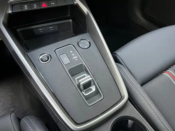 2021 Audi A3 35 TFSI Long IV (8Y), белый, 2280000 рублей - вид 11
