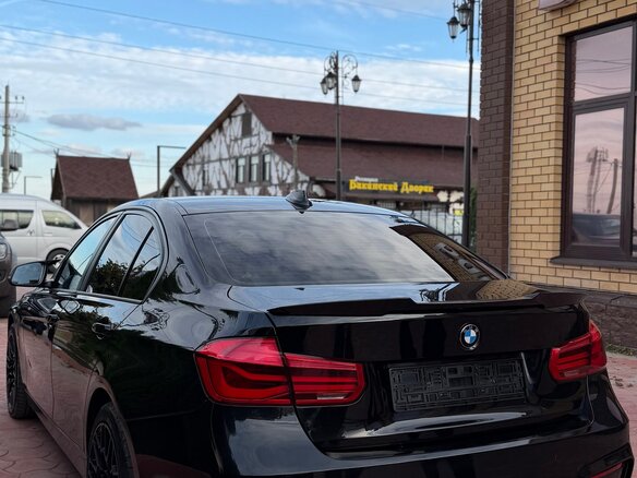 2018 BMW 3 серии 320i xDrive VI (F3x) Рестайлинг, чёрный, 2390000 рублей - вид 5