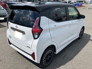 2024 Nissan Dayz MHEV II Рестайлинг, белый, 550000 рублей, вид 5