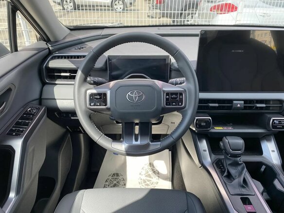 2026 Toyota RAV4 VI (XA60), чёрный, 4950000 рублей - вид 11