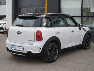 2011 Mini Countryman Cooper S I, белый, 1265000 рублей, вид 5