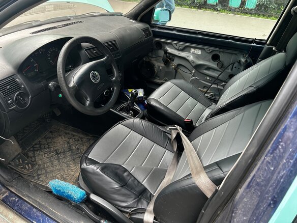 2000 Volkswagen Golf IV, синий, 175000 рублей - вид 6
