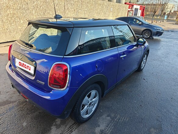 2018 Mini Hatch Cooper III (F55/F56), синий, 1695000 рублей - вид 4