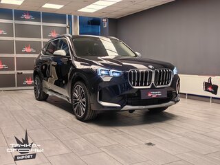 2026 BMW X1 Long 25Li xDrive III (U11/U12), чёрный, 5332000 рублей, вид 3