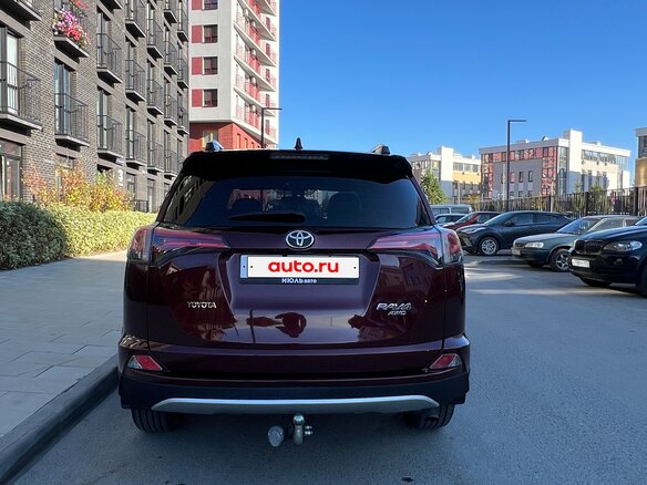 2017 Toyota RAV4 IV (XA40) Рестайлинг, красный, 1899000 рублей - вид 5