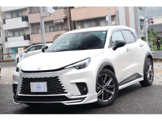 2025 Lexus LBX, белый, 4333666 рублей, вид 3