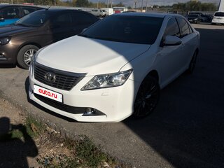 2012 Toyota Camry VII (XV50), белый, 1400000 рублей, вид 1