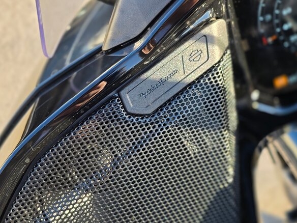 2026 Harley-Davidson Road Glide Limited, серый, 4499000 рублей - вид 13