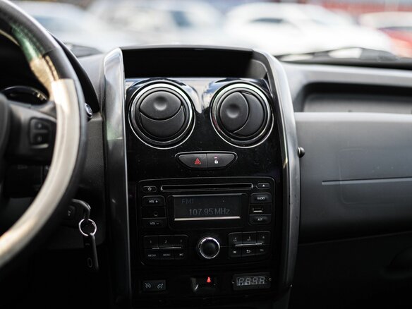 2016 Renault Duster I Рестайлинг, белый, 1042000 рублей - вид 5