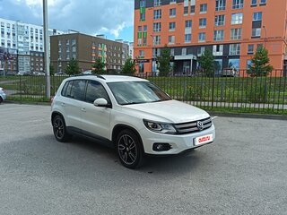 2013 Volkswagen Tiguan I Рестайлинг, белый, 1700000 рублей, вид 4