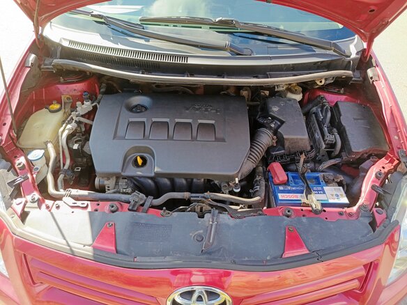 2011 Toyota Auris I Рестайлинг, красный, 950000 рублей - вид 13