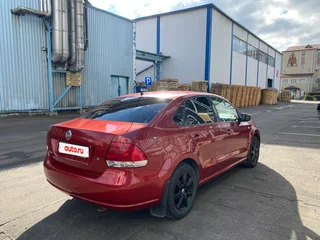 2011 Volkswagen Polo V, красный, 600000 рублей, вид 5