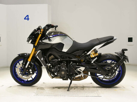 2018 Yamaha MT-09 (FZ-09), чёрный, 930000 рублей, вид 2