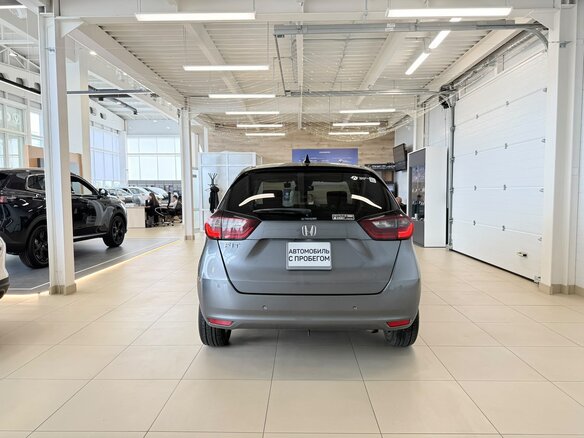 2020 Honda Fit IV, серый, 1379000 рублей - вид 5