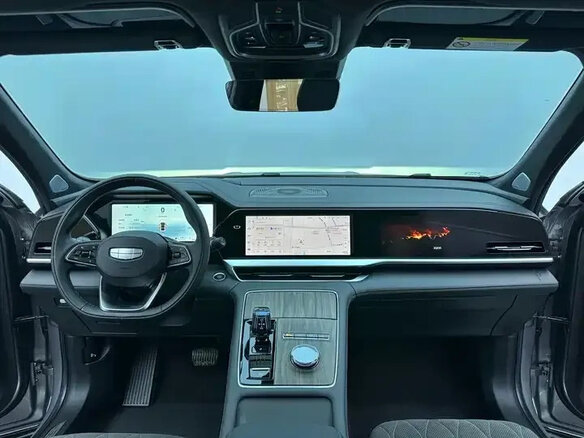 2025 Geely Monjaro I Рестайлинг, серый, 3594000 рублей - вид 18