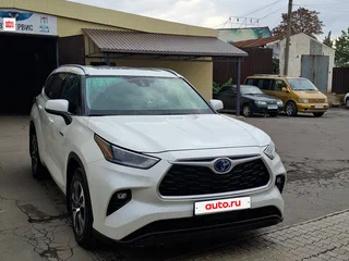 2020 Toyota Highlander IV (XU70), белый, 3900000 рублей, вид 2