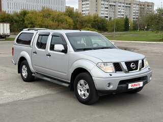 2007 Nissan Navara (Frontier) III (D40), серебристый, 1600000 рублей, вид 3