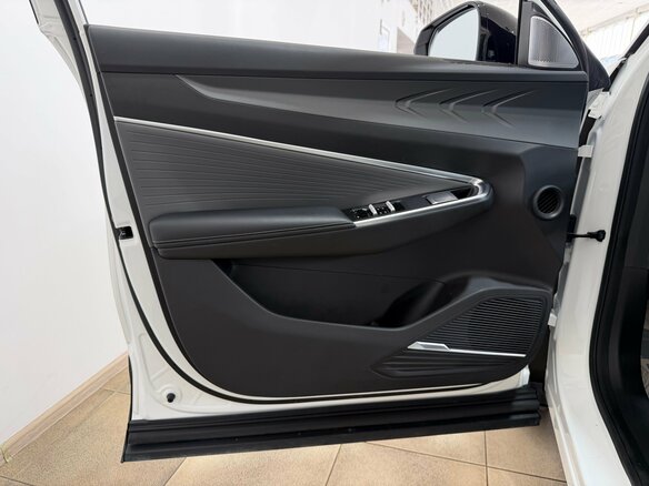 2025 Geely Cityray, белый, 2600000 рублей - вид 16