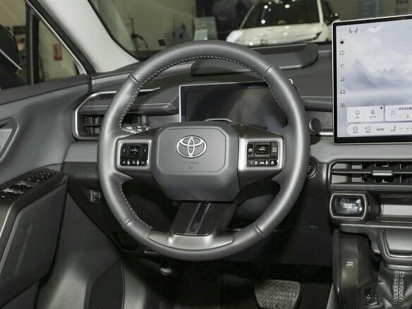 2026 Toyota Wildlander II, серый, 4080000 рублей - вид 11