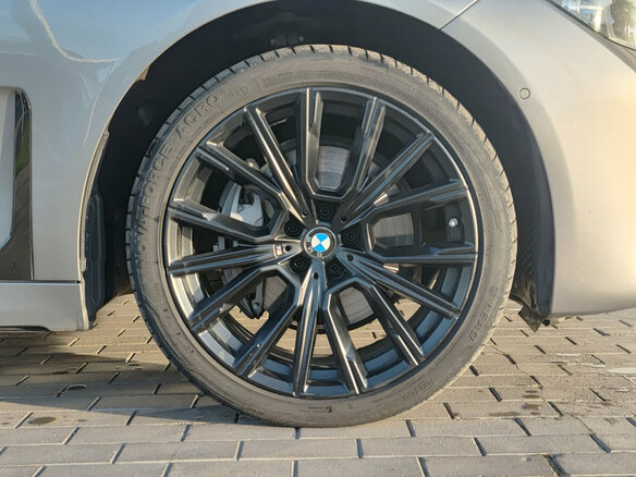 2019 BMW 7 серии 730d xDrive VI (G11/G12) Рестайлинг, серый, 5300000 рублей - вид 17