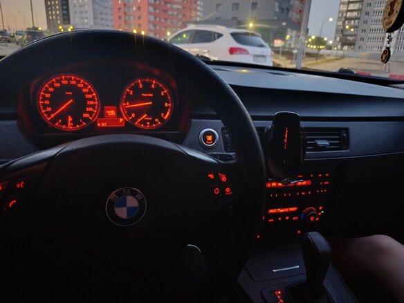 2008 BMW 3 серии 318i V (E90/E91/E92/E93), чёрный, 780000 рублей - вид 5