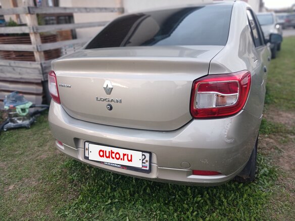 2014 Renault Logan II, бежевый, 350000 рублей - вид 2