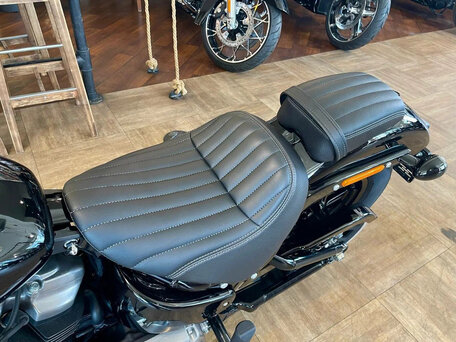 2025 Harley-Davidson Street Bob, чёрный, 2290000 рублей, вид 5