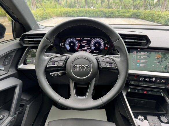 2023 Audi A3 35 TFSI Long IV (8Y), серебристый - вид 9
