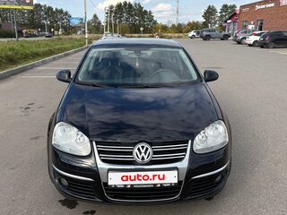 2010 Volkswagen Jetta V, чёрный, 639000 рублей, вид 3