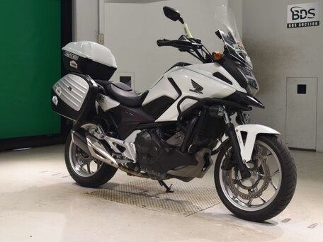 2016 Honda NC 750X, белый, 705000 рублей, вид 3