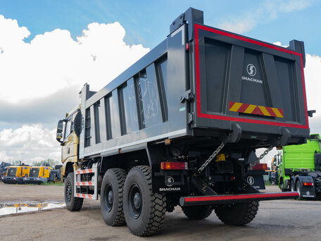 2024 Shacman (Shaanxi) X3000, зелёный, 13500000 рублей, вид 4