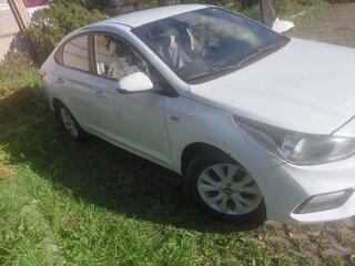 2019 Hyundai Solaris II, белый, 620000 рублей, вид 2