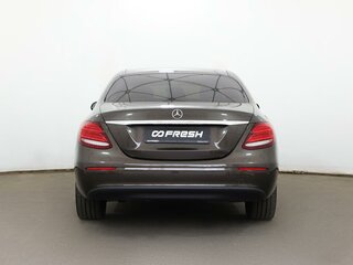 2016 Mercedes-Benz E-Класс 200 V (W213, S213, C238), коричневый, 2557000 рублей, вид 4
