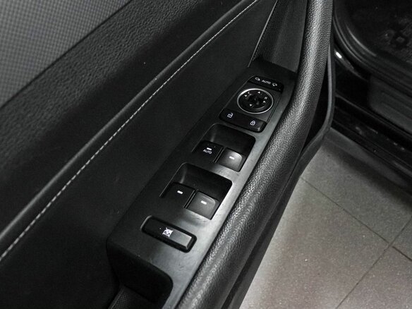 2019 Hyundai Sonata VII (LF) Рестайлинг, чёрный - вид 17