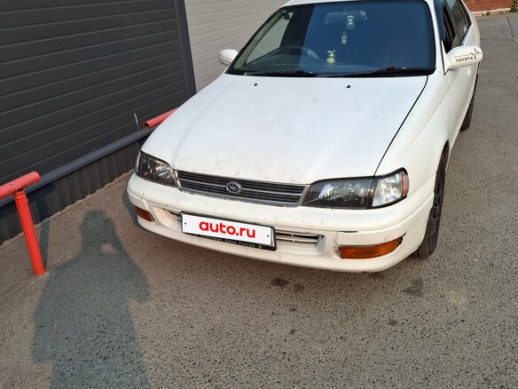 1993 Toyota Corona IX (T190), белый, 300000 рублей